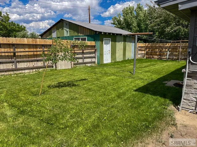 $187,000 | 800 Main Street, Challis, ID 83226
