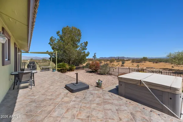 $585,000 | 48023 North 518th Avenue, Aguila, AZ 85320