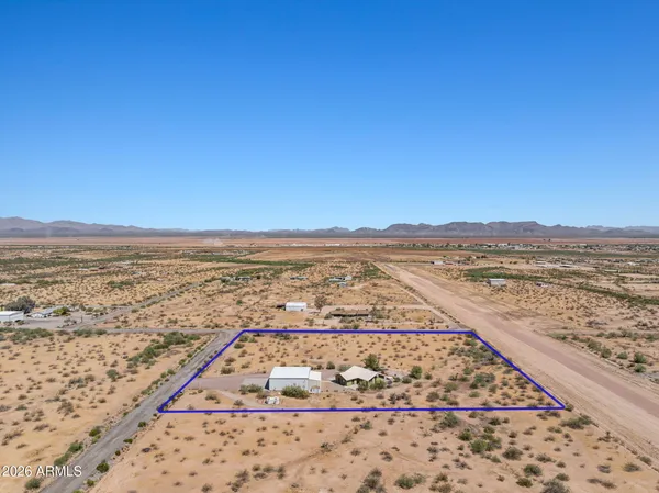 $585,000 | 48023 North 518th Avenue, Aguila, AZ 85320