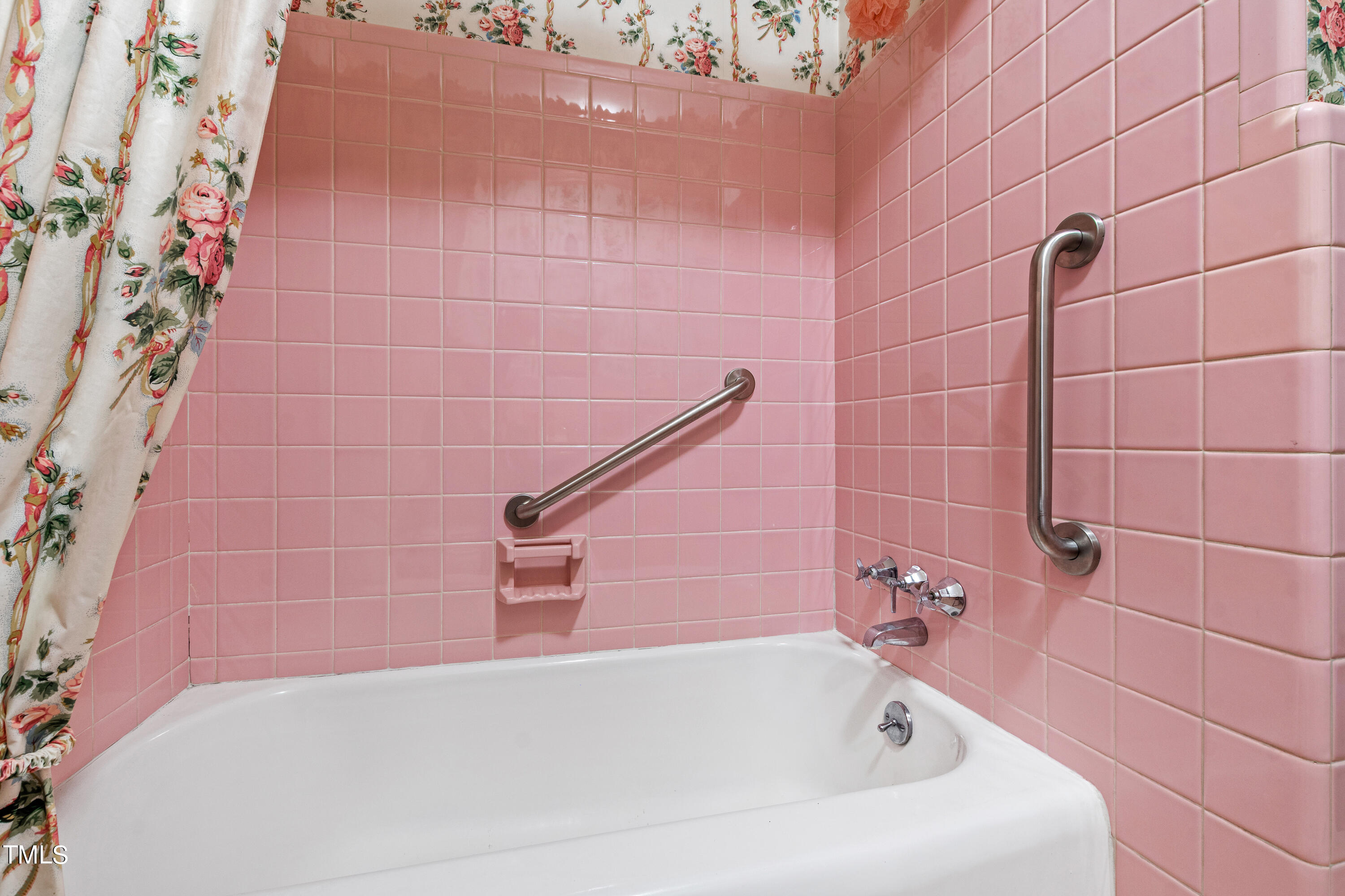 1725 Brooks Avenue Raleigh, NC 27607 - Photo 27 of 42 24 bathroom_3