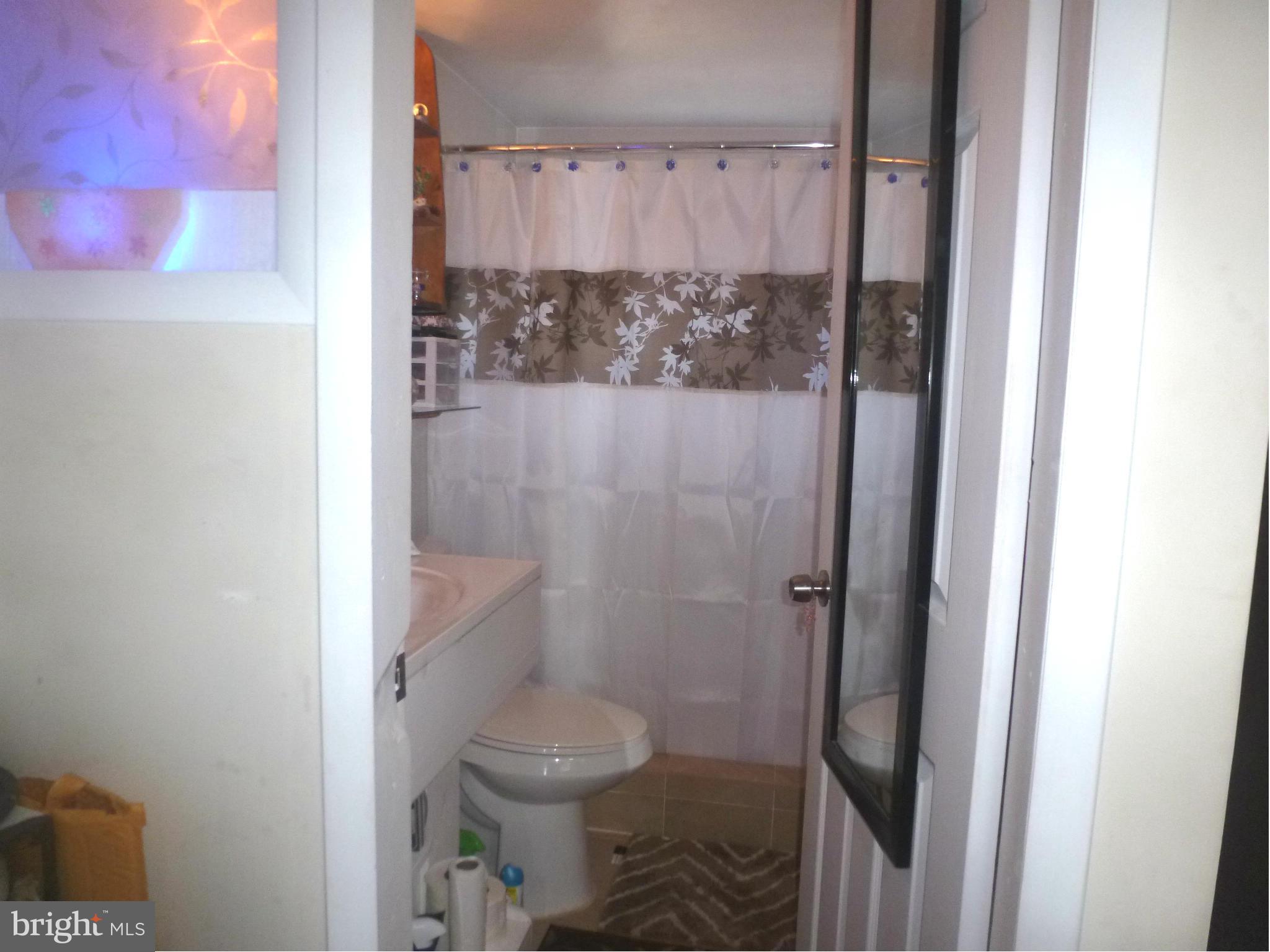 12610 Denley Road Silver Spring, MD 20906 - Photo 10 of 20 Bath (Master)1