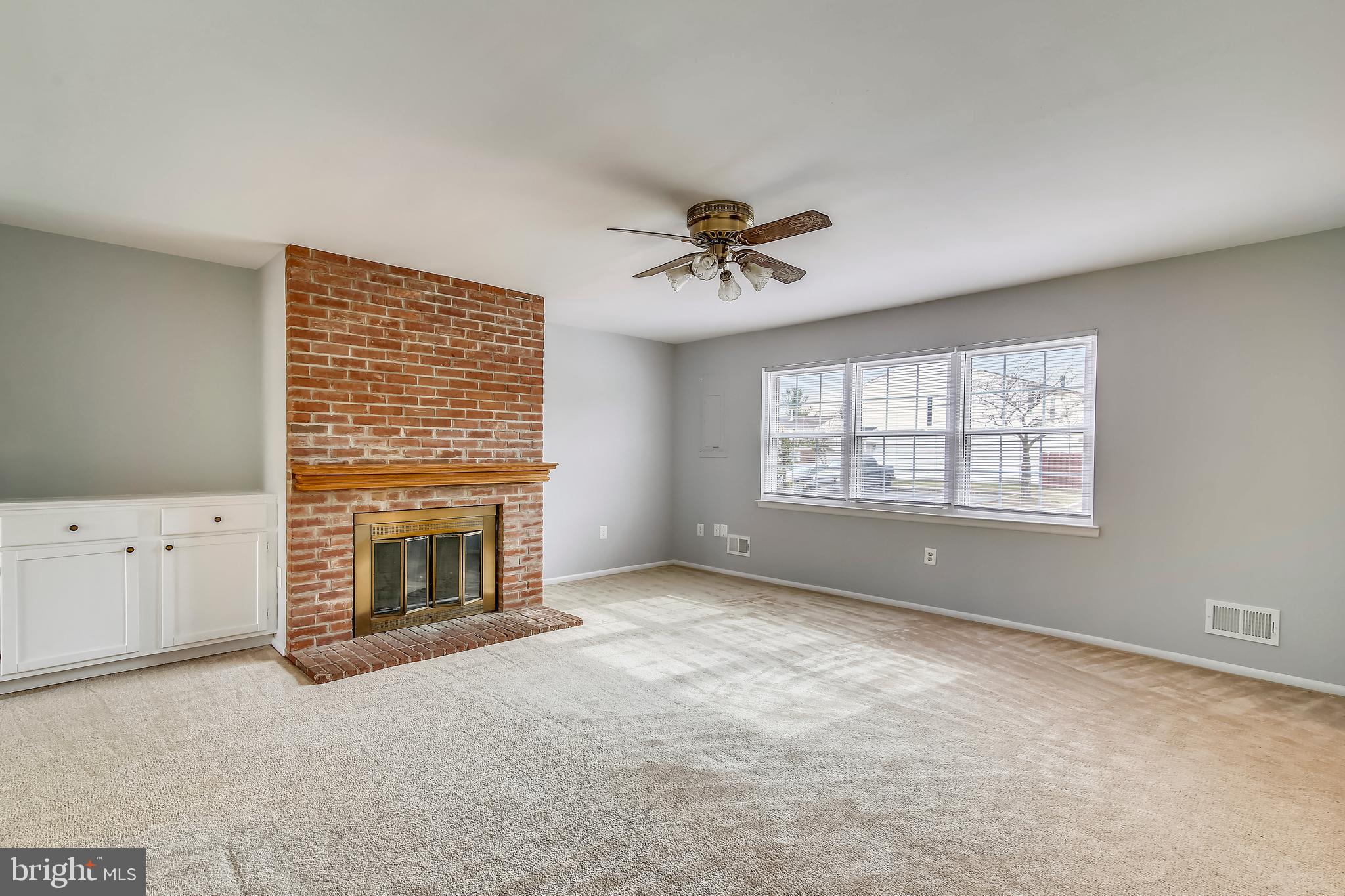 6902 Alex Court Frederick, MD 21703 - Photo 7 of 31