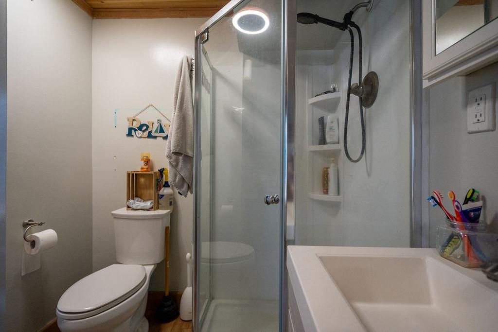 147 Middle Road Deerfield, NH 03037 - Photo 28 of 47 Gallery Image 28
