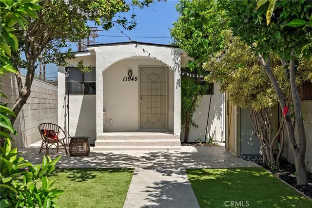$850,000 | 11945 Jefferson Boulevard, Culver City, CA 90230