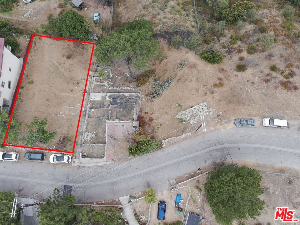 9467 Reverie Road Tujunga, CA 91042 - Photo 10 of 23