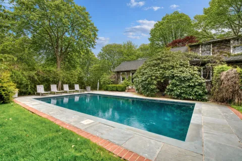 19 Maidstone Avenue, East Hampton, NY 11937