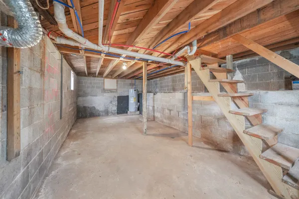 $148,900 | 147 Westwood Circle, Selmer, TN 38375