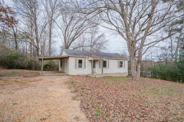 $148,900 | 147 Westwood Circle, Selmer, TN 38375