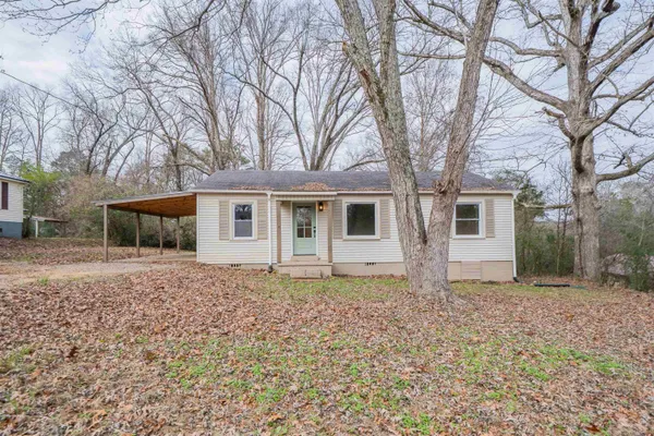 $148,900 | 147 Westwood Circle, Selmer, TN 38375