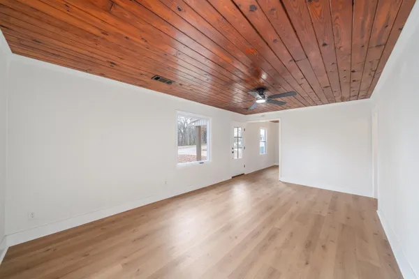 $148,900 | 147 Westwood Circle, Selmer, TN 38375