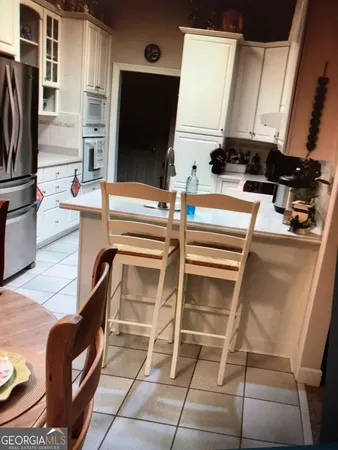 a front view of house with yard