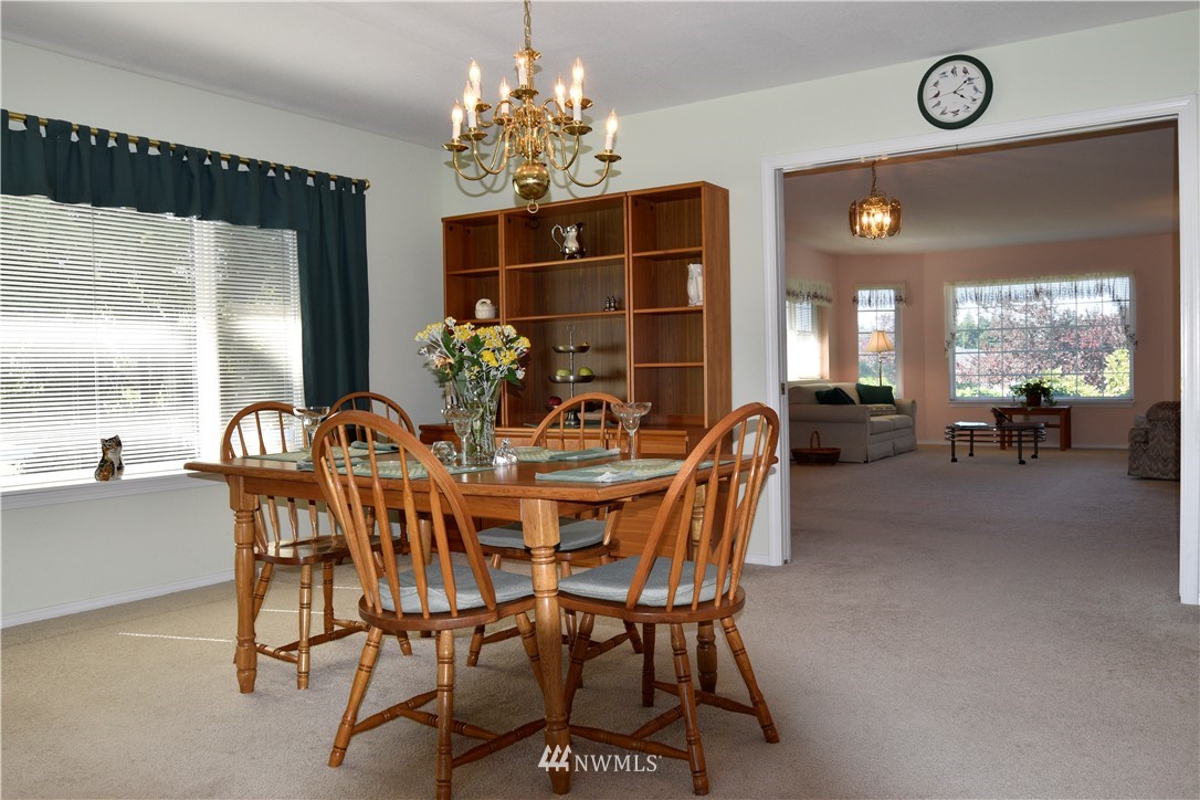 52 Jesslyn Lane Sequim, WA 98382 - Photo 4 of 24 Gallery Image 4
