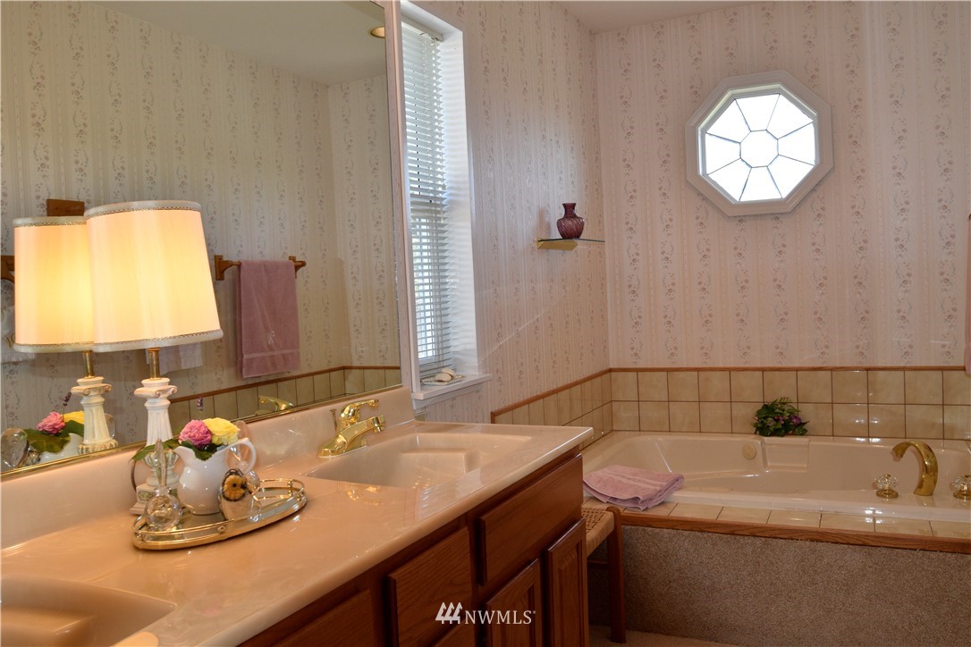 52 Jesslyn Lane Sequim, WA 98382 - Photo 10 of 24 Gallery Image 10