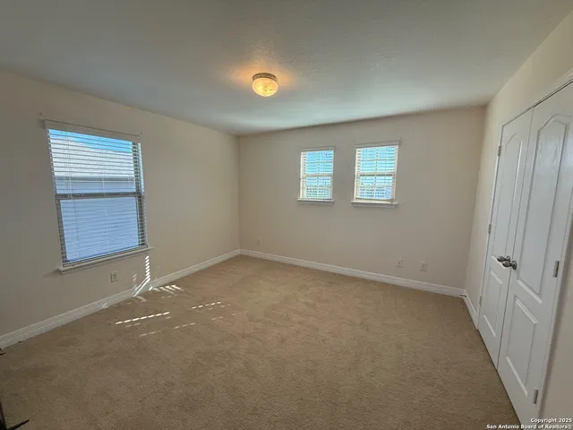 $2,200 | 609 Community Drive, New Braunfels, TX 78132