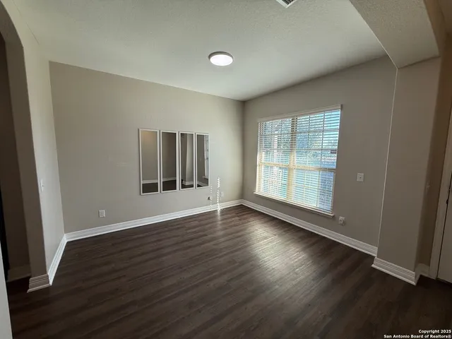 $2,200 | 609 Community Drive, New Braunfels, TX 78132