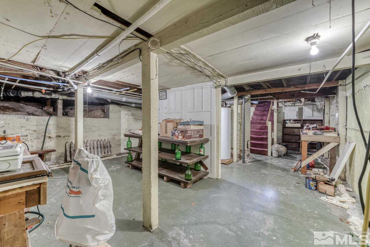 160 Circle Drive Reno, NV 89509 - Photo 23 of 25 a view of a room with gym equipment