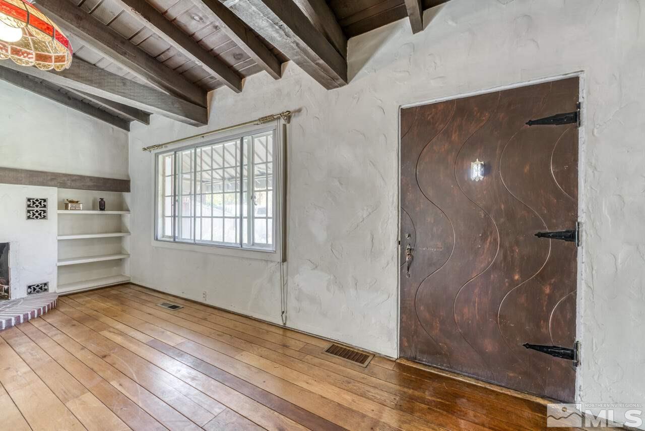160 Circle Drive Reno, NV 89509 - Photo 3 of 25 a view of an empty room with a window