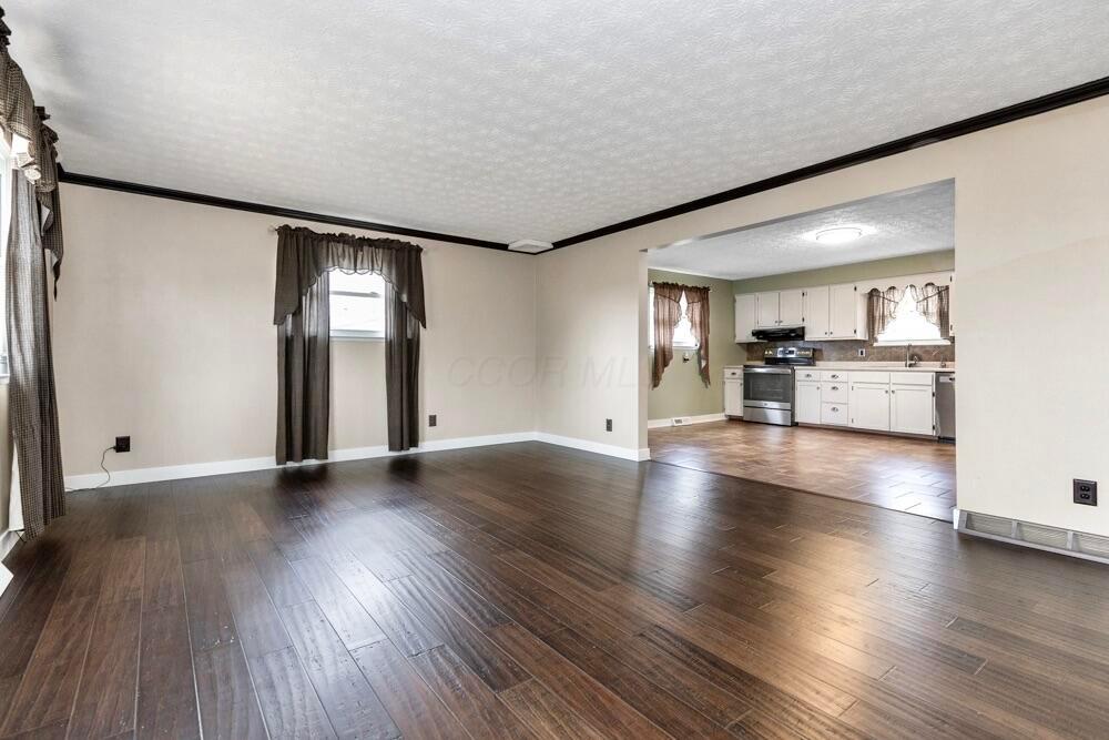 860 Becks Knob Road Southwest Lancaster, OH 43130 - Photo 5 of 24 1R6A2693