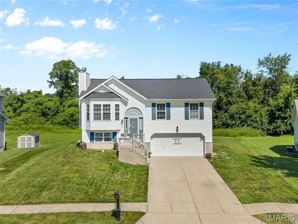 $269,000 | 103 Pine Hollow Lane, Collinsville, IL 62234