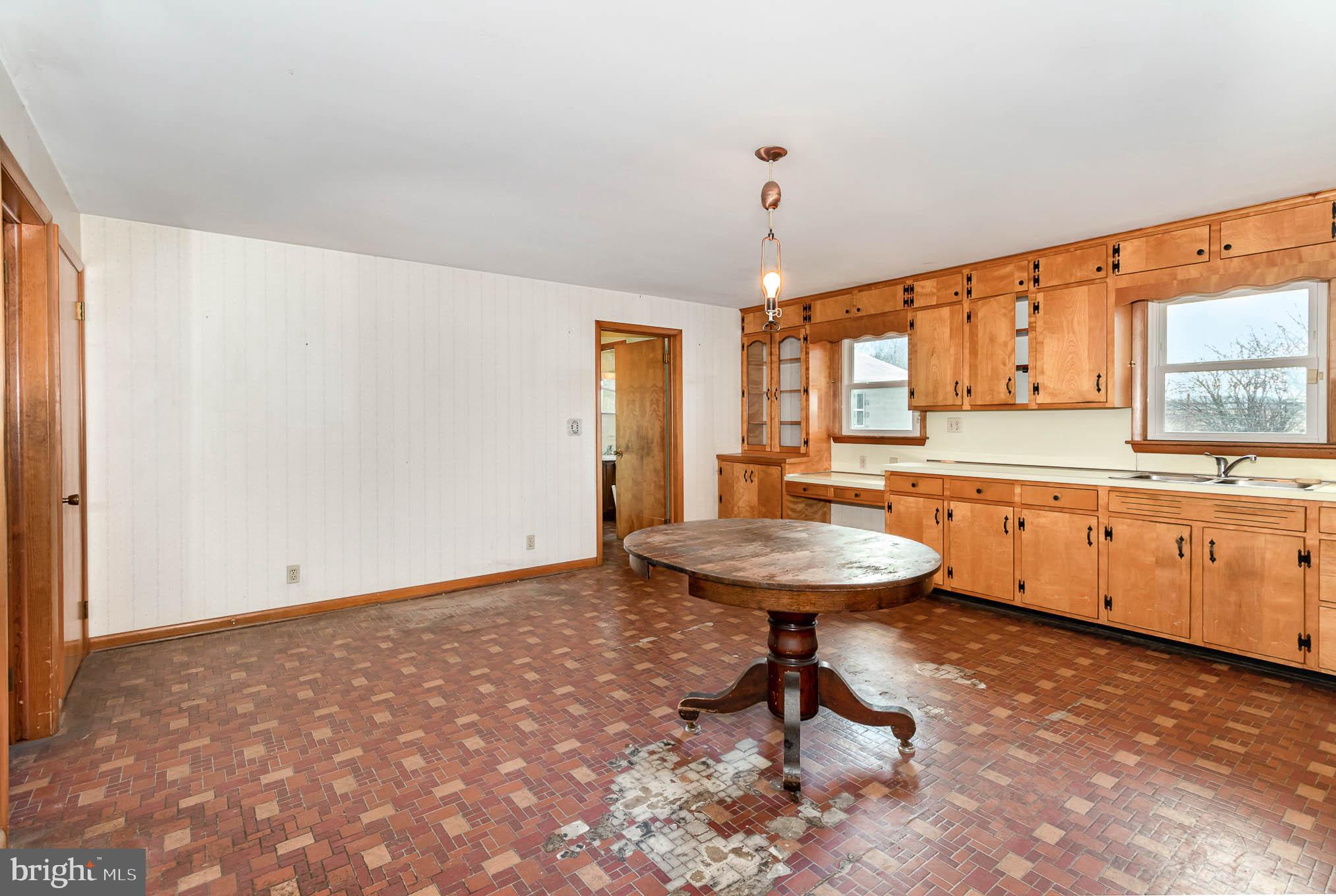 571 Blooming Grove Road Hanover, PA 17331 - Photo 7 of 24