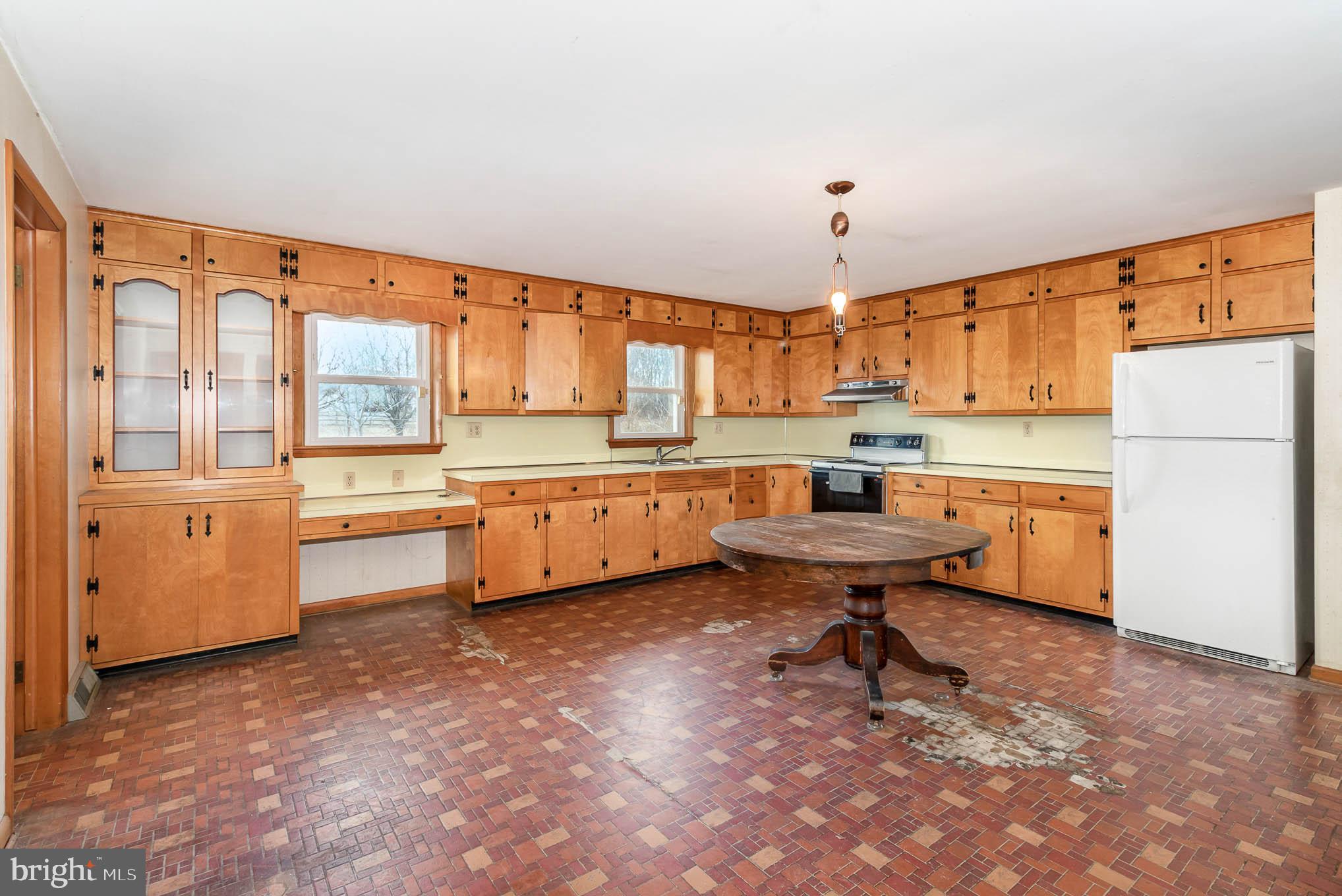 571 Blooming Grove Road Hanover, PA 17331 - Photo 8 of 24
