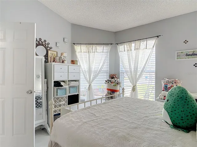 $319,000 | 2122 King Richards Court, Orange City, FL 32763