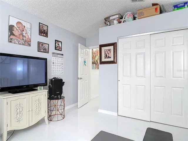 $319,000 | 2122 King Richards Court, Orange City, FL 32763