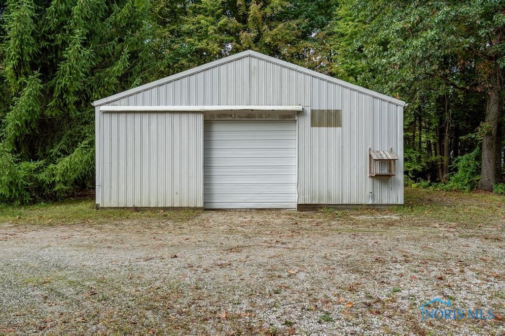 9830 Old State Line Road Holland, OH 43528 - Photo 17 of 48 Gallery Image 17