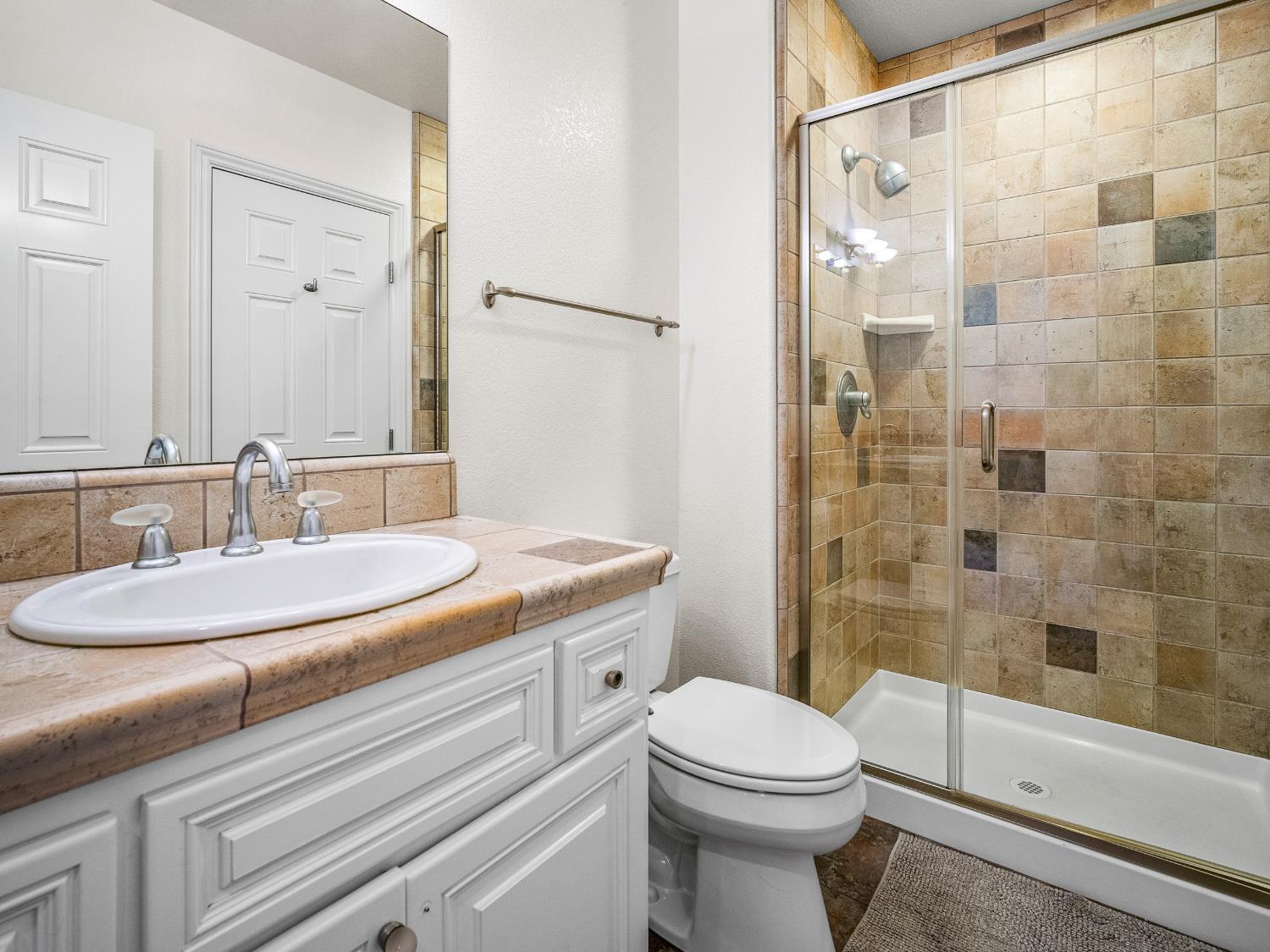 5080 Gold Hill Road Placerville, CA 95667 - Photo 25 of 63 Guest bathroom.