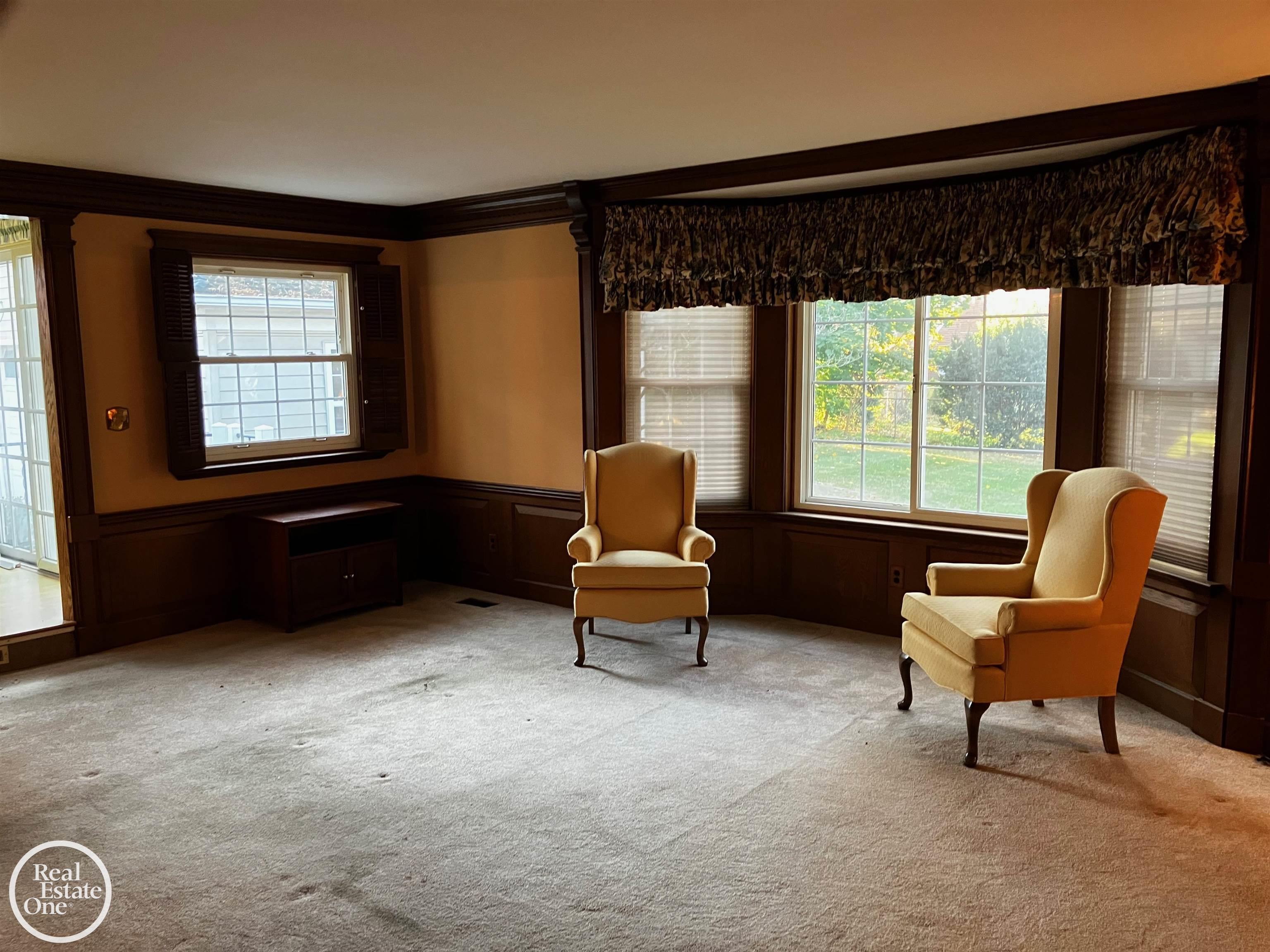735 Hampton Road Grosse Pointe, MI 48236 - Photo 17 of 27 50160634-5c90272e-9c38-4cbb-a5e8-ea6e7a55a7d5.JPG