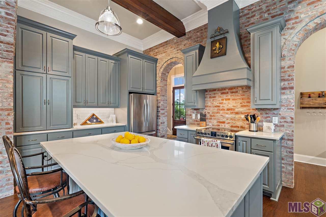 13114 West Waterside Drive Baton Rouge, LA 70818 - Photo 2 of 38 Gallery Image 2