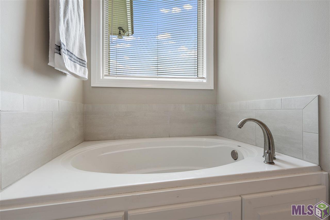 13114 West Waterside Drive Baton Rouge, LA 70818 - Photo 23 of 38 Gallery Image 23