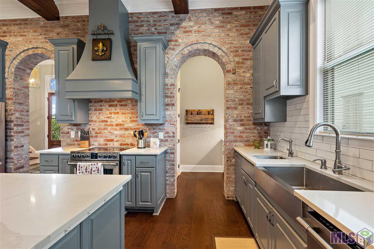 13114 West Waterside Drive Baton Rouge, LA 70818 - Photo 3 of 38 Gallery Image 3