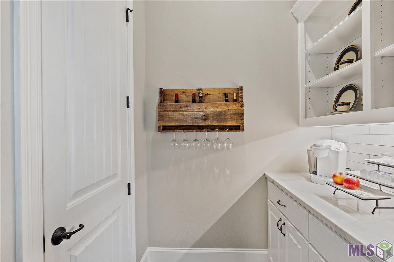 13114 West Waterside Drive Baton Rouge, LA 70818 - Photo 7 of 38 Gallery Image 7