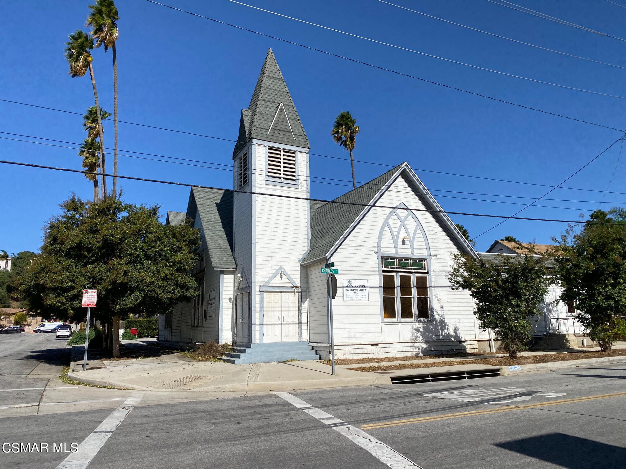 702 Walnut Street Moorpark, CA 93021 - Photo 4 of 5 a view of a house and a street