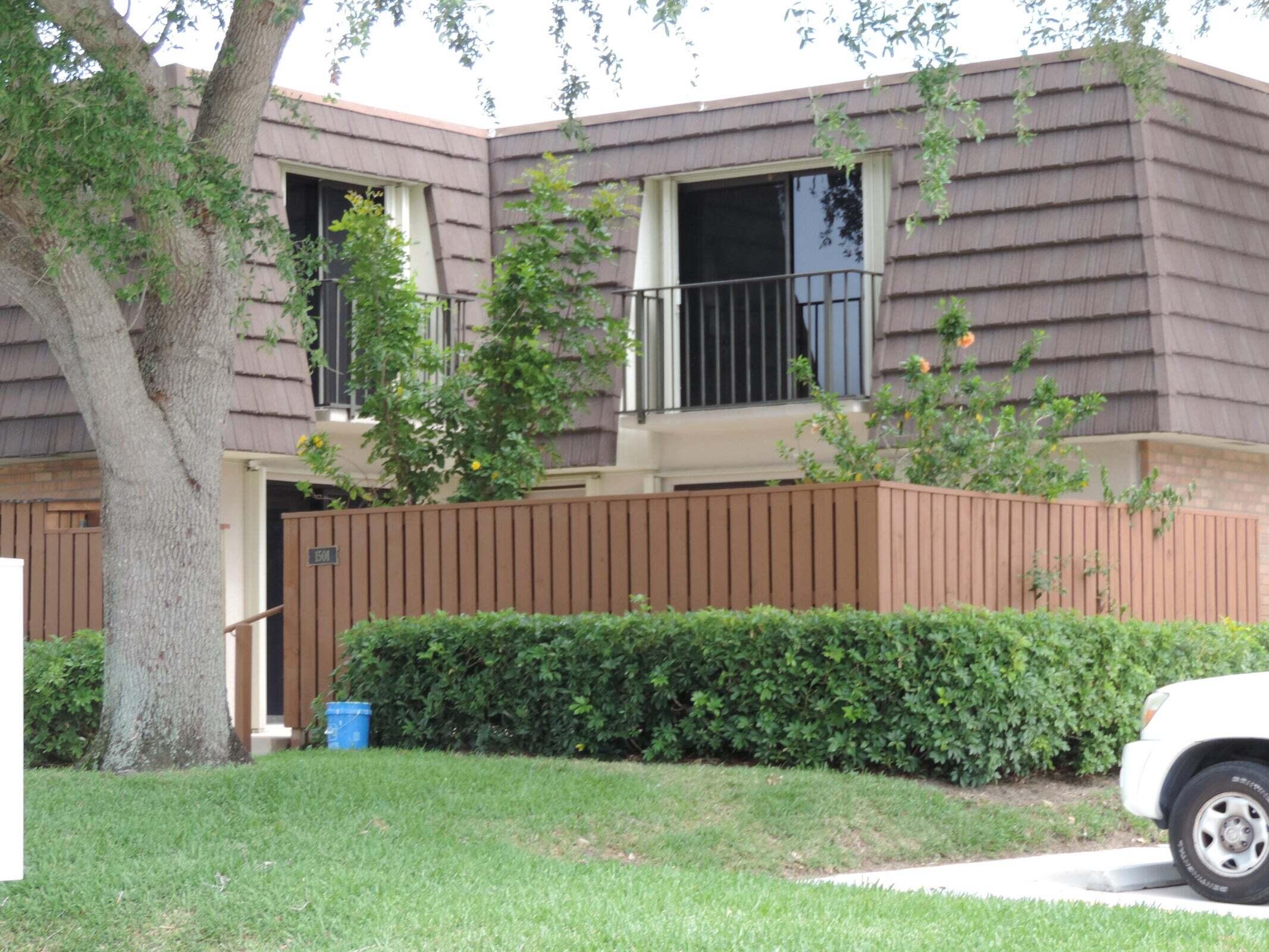 1501 15th Court Jupiter, FL 33477 - Photo 2 of 22 Lovely Corner Setting