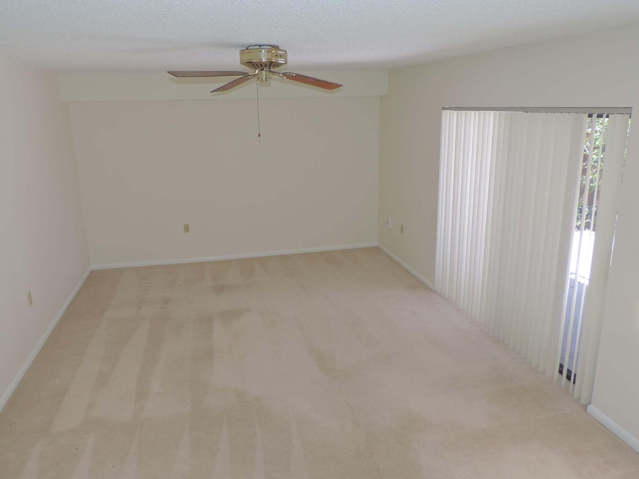 1501 15th Court Jupiter, FL 33477 - Photo 3 of 22 Living Room