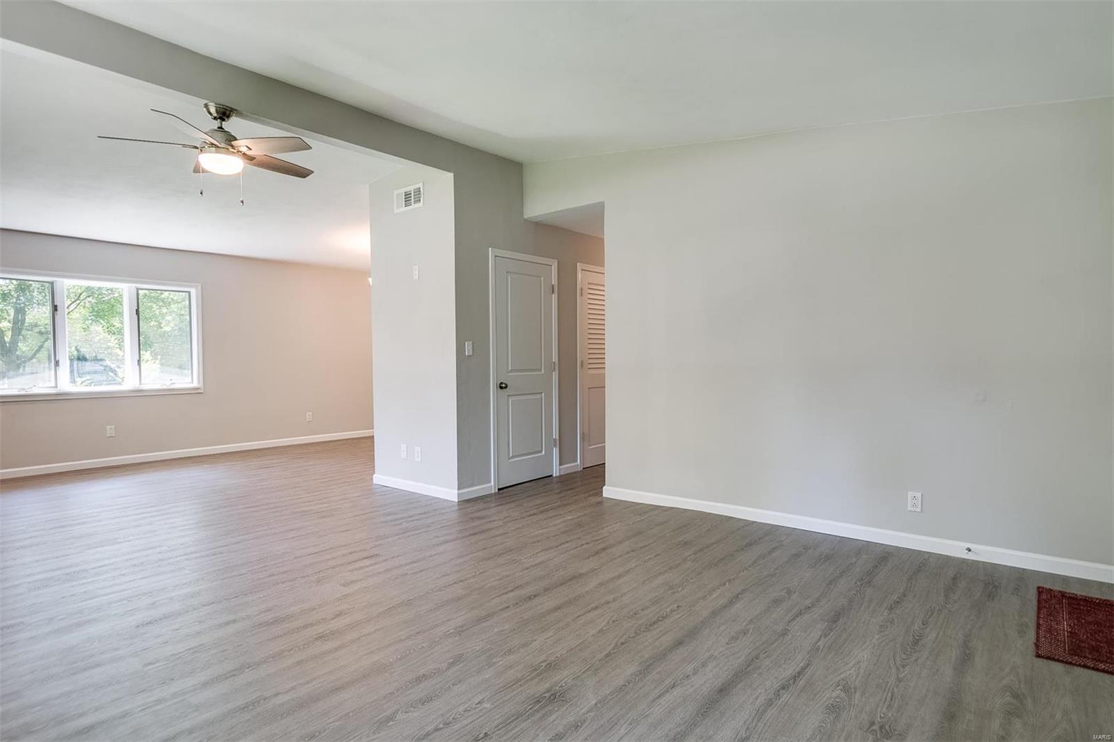 516 Gilmore Lake Road Columbia, IL 62236 - Photo 4 of 35 Gallery Image 4