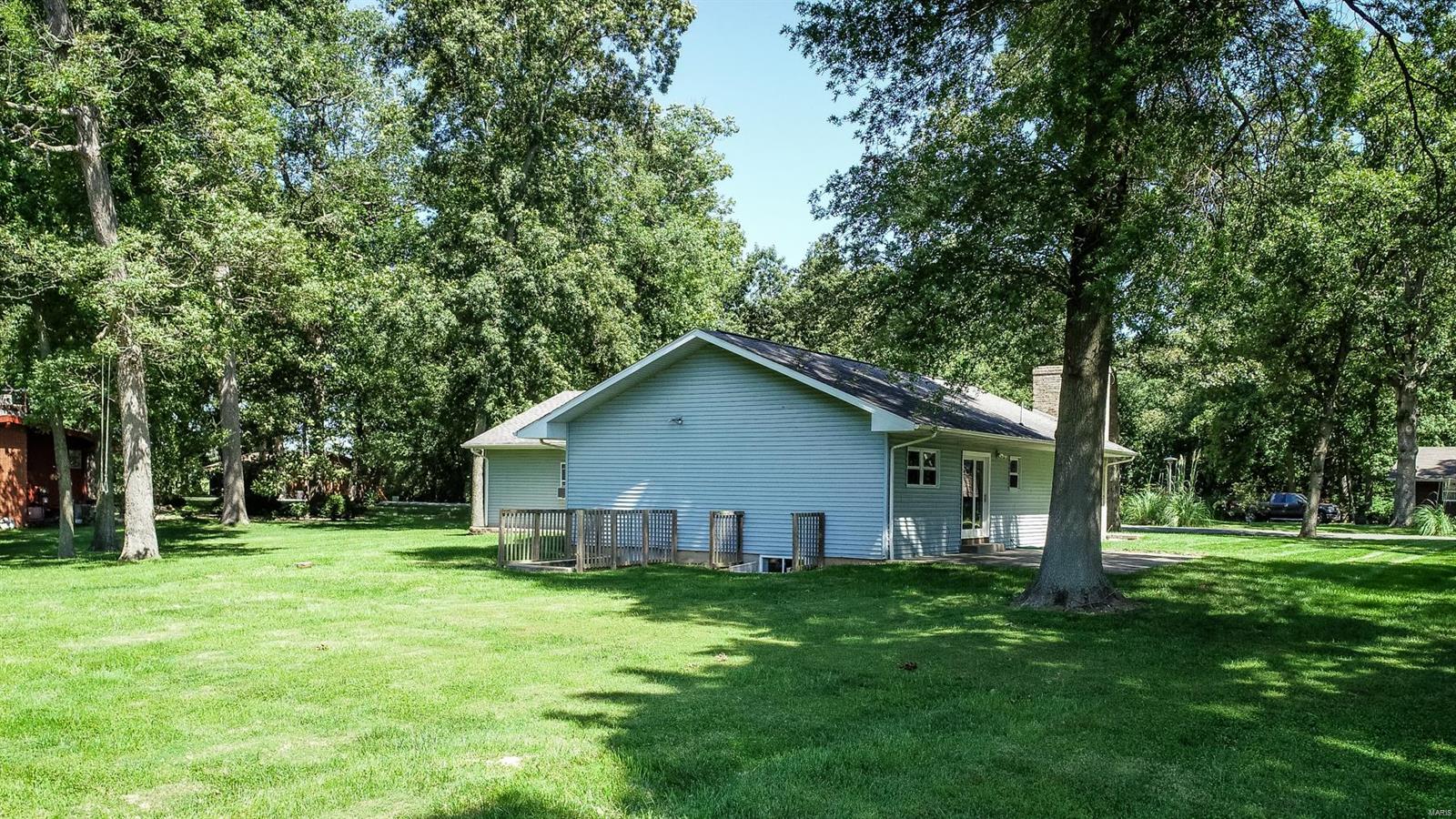 516 Gilmore Lake Road Columbia, IL 62236 - Photo 31 of 35 Gallery Image 31