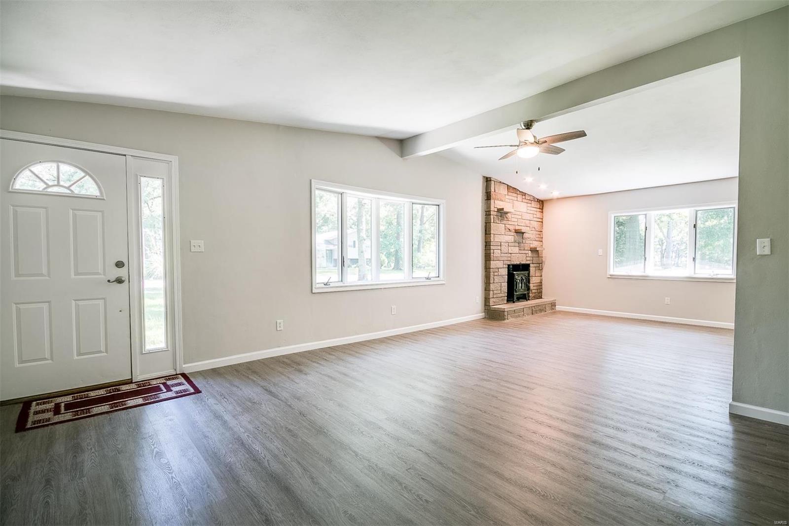 516 Gilmore Lake Road Columbia, IL 62236 - Photo 5 of 35 Gallery Image 5