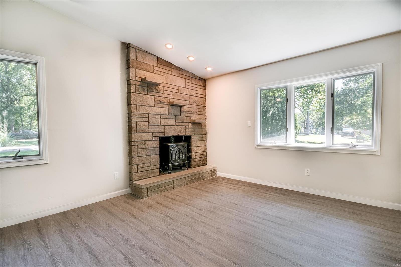 516 Gilmore Lake Road Columbia, IL 62236 - Photo 6 of 35 Gallery Image 6