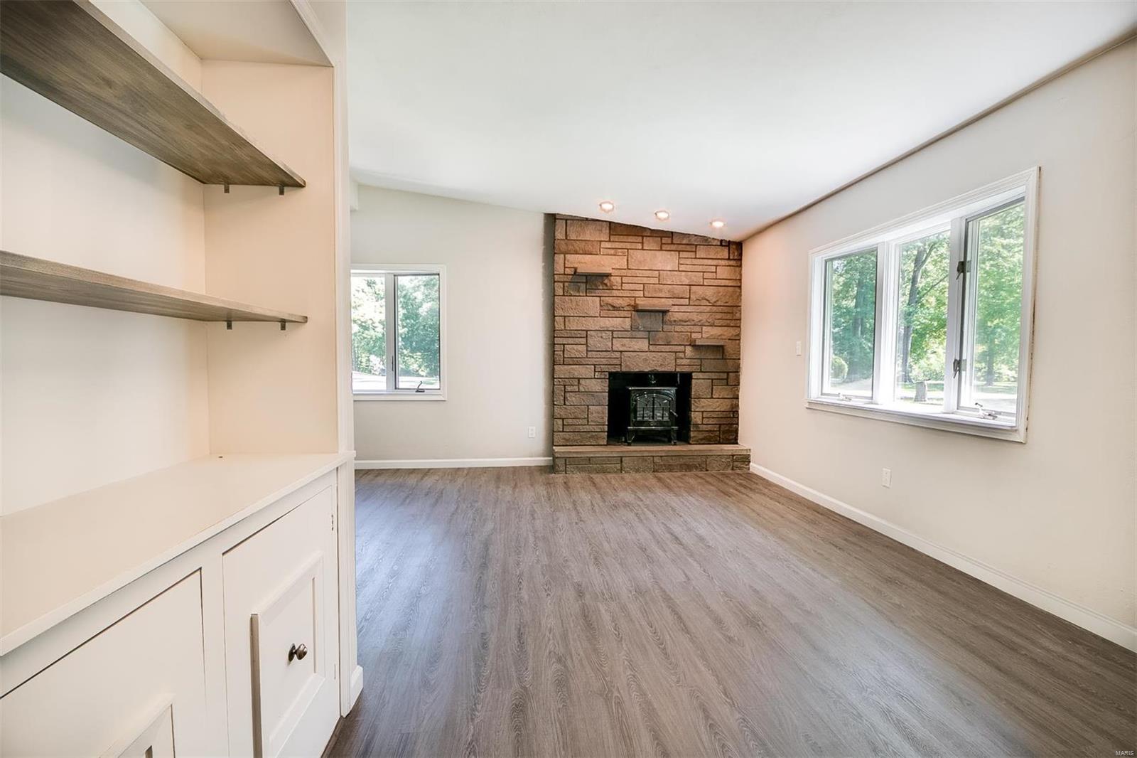 516 Gilmore Lake Road Columbia, IL 62236 - Photo 7 of 35 Gallery Image 7