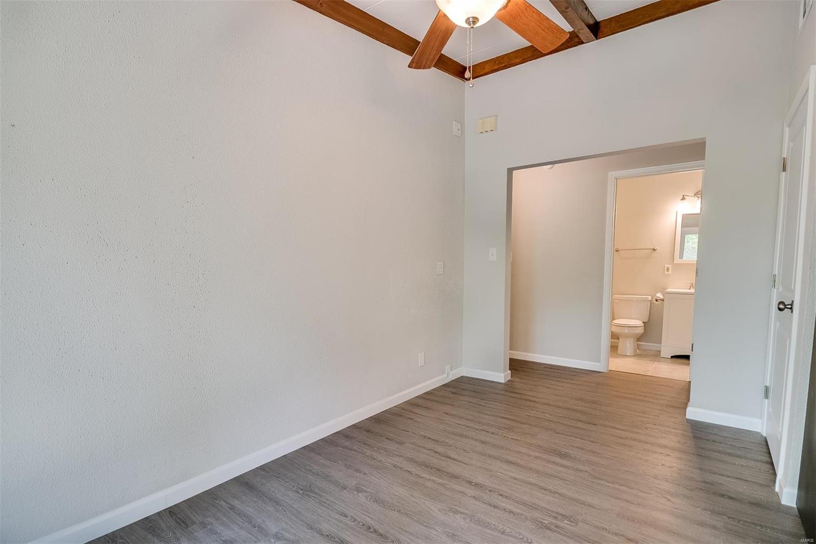 516 Gilmore Lake Road Columbia, IL 62236 - Photo 10 of 35 Gallery Image 10