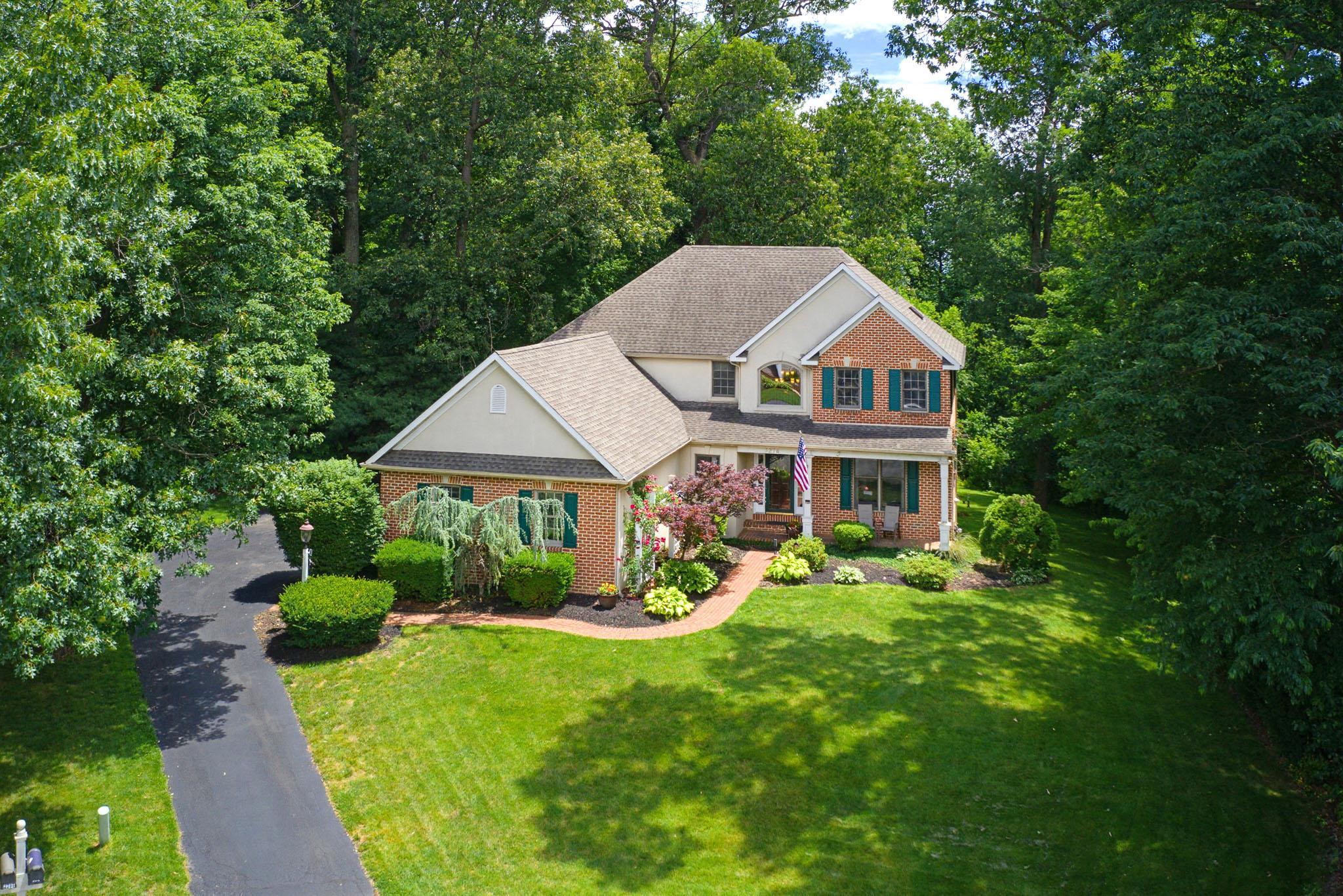 3276 Verdant Grove Lancaster, PA 17601 - Photo 4 of 50 Privacy abounds