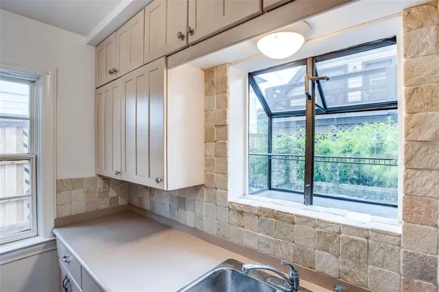 a view of a large window with an outdoor space