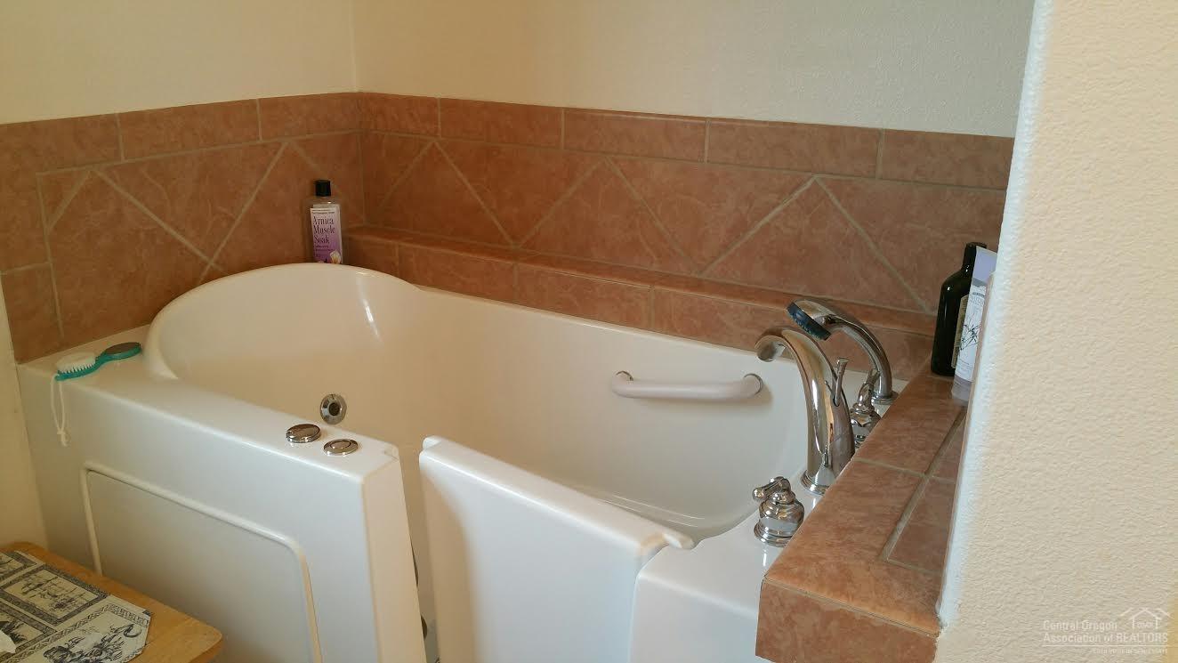 2689 Southeast Maphet Road Prineville, OR 97754 - Photo 13 of 24 Additional Photo