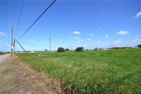 $275,000 | 0 Highway 306 Highway, Des Allemands, LA 70030