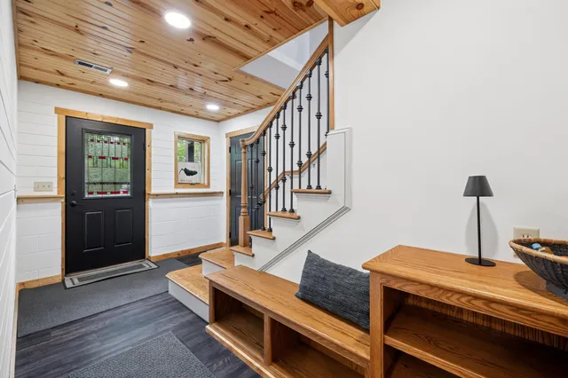 $799,900 | 22910 South Shore Drive, Emily, MN 56447