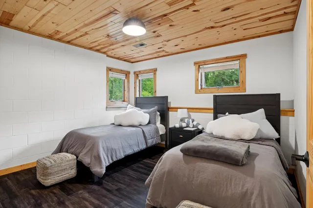 $799,900 | 22910 South Shore Drive, Emily, MN 56447