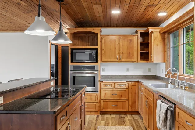 $799,900 | 22910 South Shore Drive, Emily, MN 56447